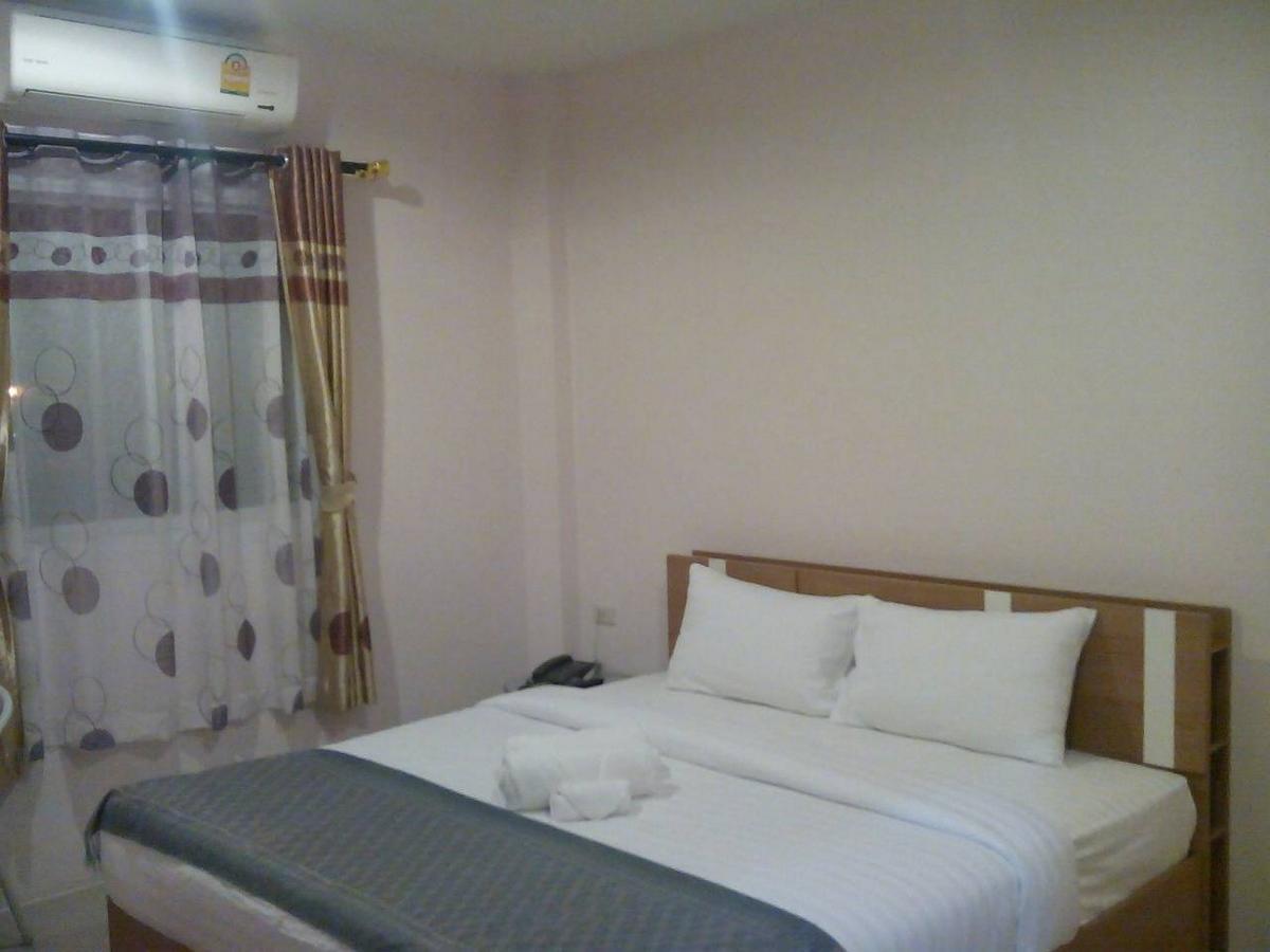 The Zara Double Tree Hotel Ubon Ratchathani Room photo